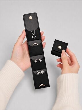 Mini Black Roll Up Travel Jewelry Pouch Organizer Holder NWT